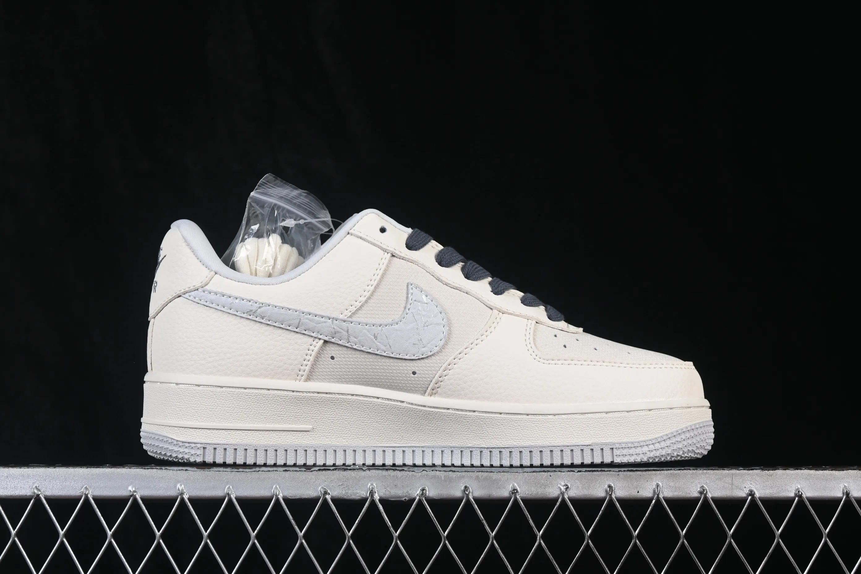 All Categories Nk Air Force 1 Air Force Series Nk Air Force 1 Low Air Force Low Nike Air Force 1'07 Low White Gray Canvas Air Force One Low Casual Shoes DW8806-009
